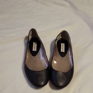 Steve Madden P-Heaven Black Round-Toe Leather Flats